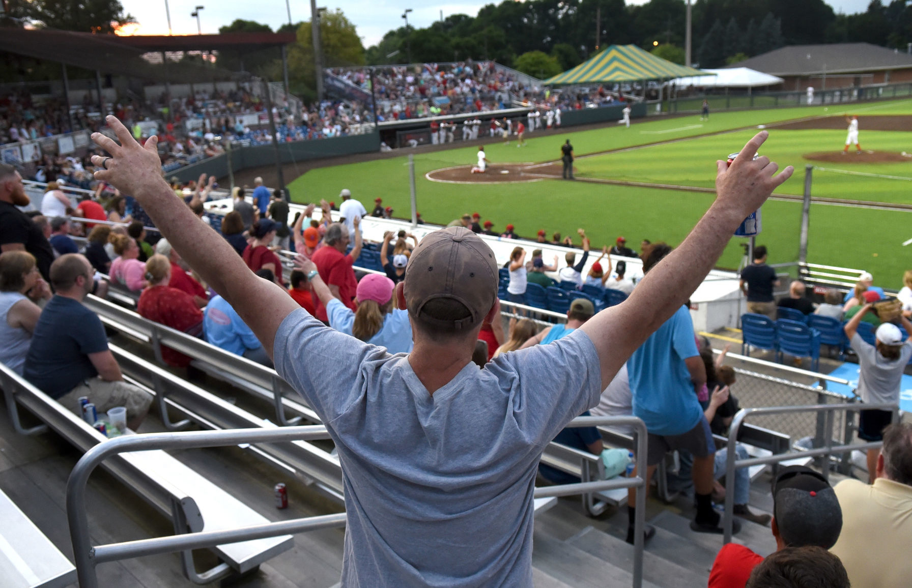 Doubledays Batavia 3.JPG